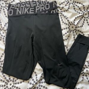 NIKE PRO LEGGING